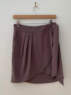 H&M Tulip Skirt With Pockets